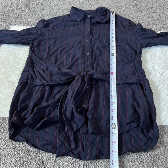Express striped long sleeve dressy button down Small - Picture 7 of 8